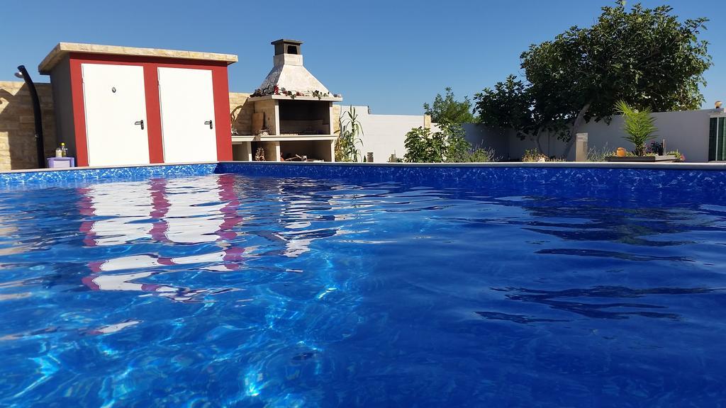 House With Swimming Pool Blue Diamond Apartamento Povljana Quarto foto