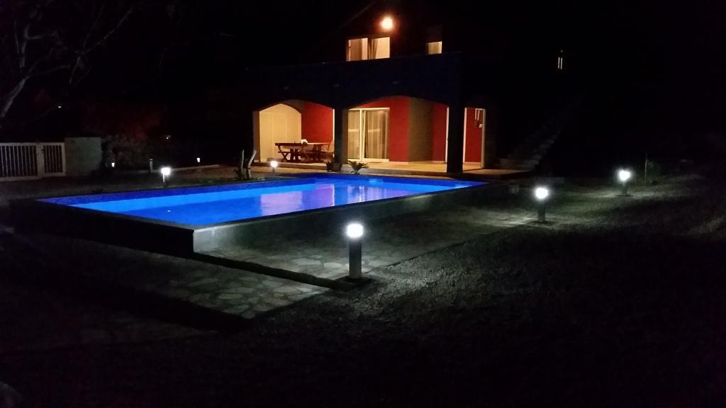 House With Swimming Pool Blue Diamond Apartamento Povljana Exterior foto