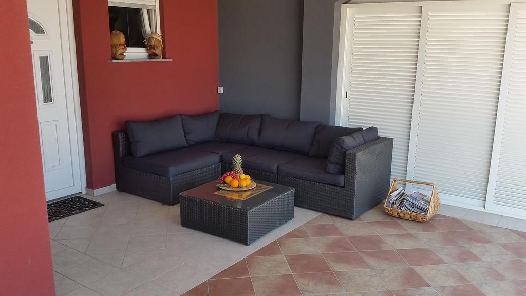 House With Swimming Pool Blue Diamond Apartamento Povljana Exterior foto