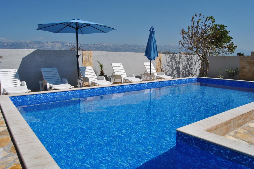 House With Swimming Pool Blue Diamond Apartamento Povljana Exterior foto
